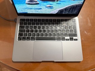 MacBook Air M2 2022