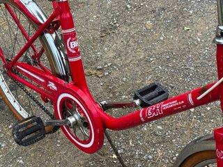 Bicicleta BH Clásica Roja con Cesta
