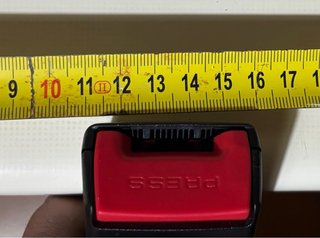 Cinturón de seguridad trasero hembra  32cm