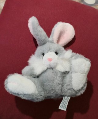 Peluche Harrods conejito gris y rosa