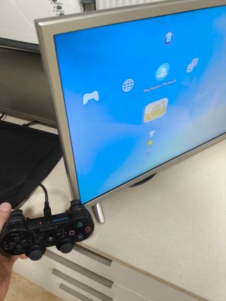 PS3 Super Slim 500GB + 2 Mandos y Cables