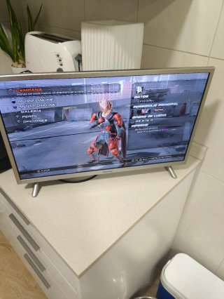 PS3 Super Slim 500GB + 2 Mandos y Cables