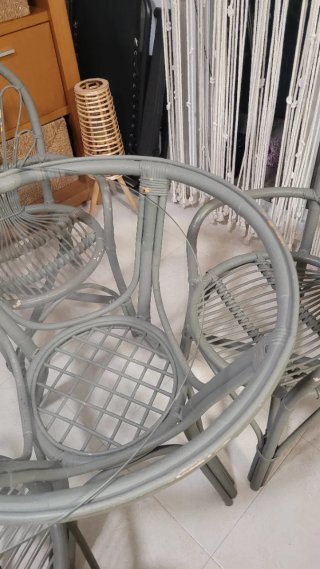 Mesa redonda bambú y cristal con 3 sillas