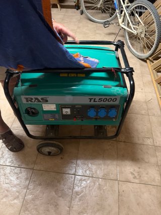 Generador Eléctrico RAS 11.5 HP Solo se uso un dia