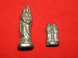 Lote dos figurillas antiguas religiosas d calamina