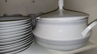 Vajilla Santa Clara MAH Vigo cenefa gris
