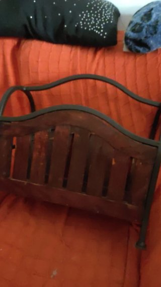 Revistero vintage madera y metal