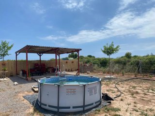 Parcela 1600 m2