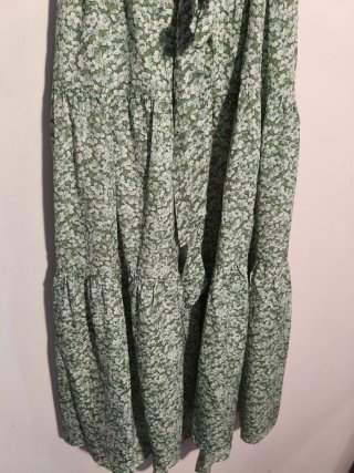 Vestido floral verde y blanco