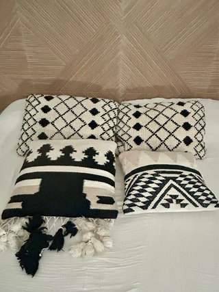 Conjunto 2 alfombras y 4 cojines de kilim y lana