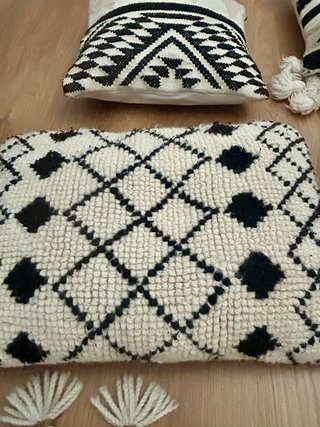 Conjunto 2 alfombras y 4 cojines de kilim y lana
