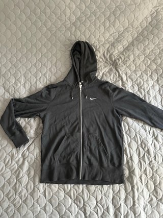 Sudadera Nike con capucha negra