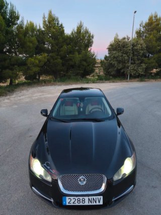 Jaguar XF 2012