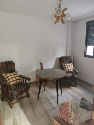 Gran oportunidad: Casa familiar con piscina.
