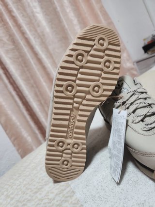 Zapatillas Adidas Beige/Marrón