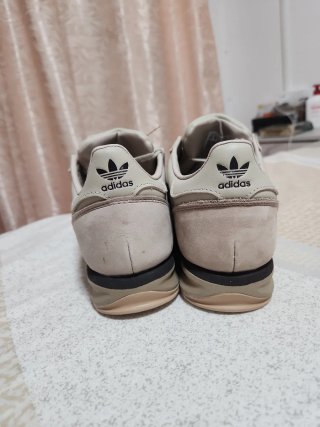 Zapatillas Adidas Beige/Marrón