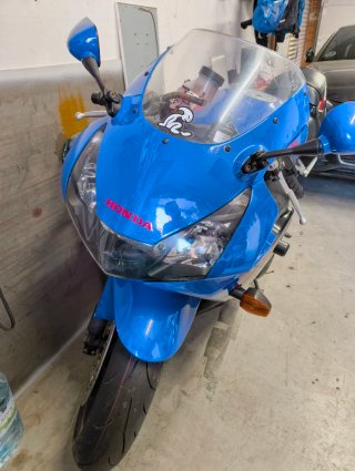 Honda CBR 954 RR Fireblade