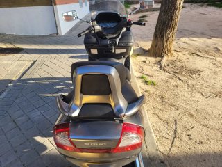 Suzuki Burgman 250cc Plata