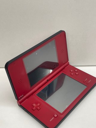 Nintendo DSi XL Edición Mario