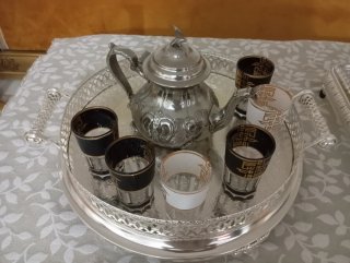 Tetera de té plateada