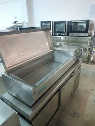 Vitrina Refrigerada Sobre Encimera