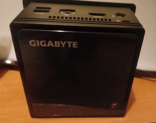 Gigabyte Brix GB-BACE-3000 Mini PC