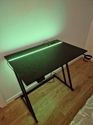 Mesa de escritorio moderna negra