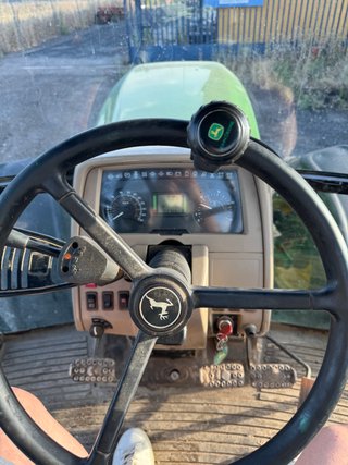 Tractor John Deere 6520