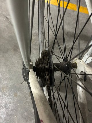 Bicicleta Paseo Mujer Marcha Cesto Regalo casco.
