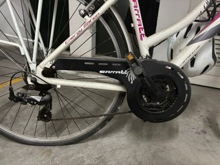 Bicicleta Paseo Mujer Marcha Cesto Regalo casco.