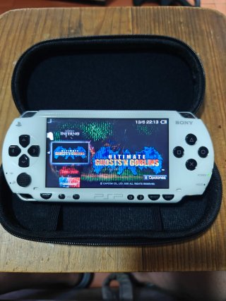 PSP 1000 Blanca Botones Negros
