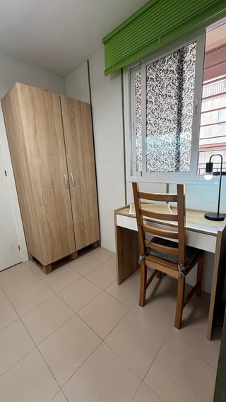 Alquilo habitacion con baño propio