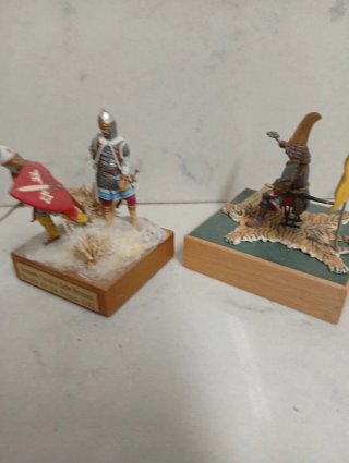 Figuras de plomo: Samurai y Cruzado