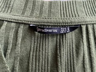 Blusa verde Stradivarius botones
