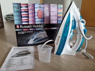 Plancha Russell Hobbs Supreme Steam 2600W