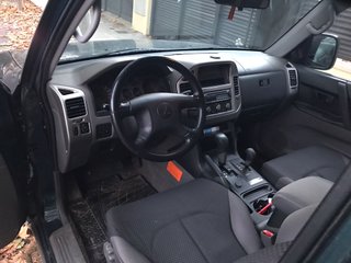 Mitsubishi Montero 2002