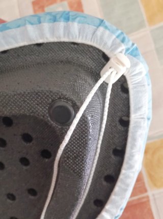 Tabla de planchar mini, con funda.  Apenas usada.