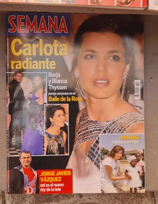 Lote II: 10 revistas SEMANA