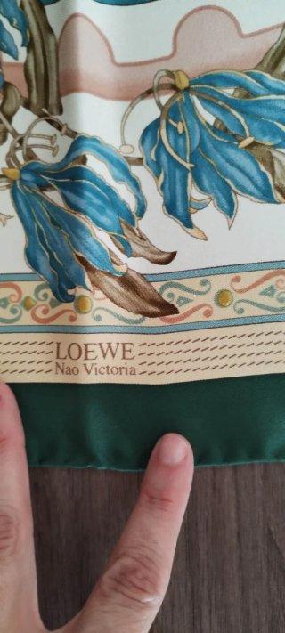 Pañuelo Seda Vintage Loewe Beige/Verde