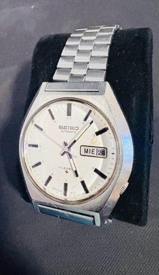 Reloj Seiko Automático Plata y Blanco