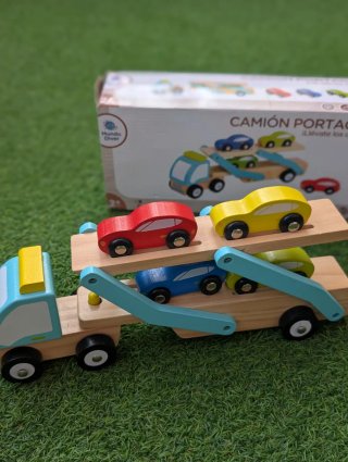 Camión porta coches de madera
