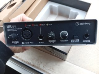 Interfaz de Sonido Steinberg UR12 + Cubase Ai