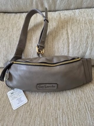 Riñonera Piel Guy Laroche Gris