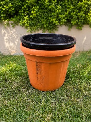 Macetas Plástico y Terracota (60-25L)