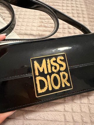 Bolso Miss Dior Charol Negro Dorado