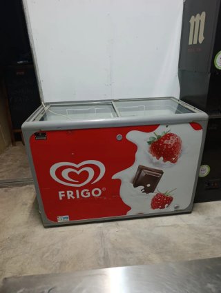 Congelador expositor Frigo helados..