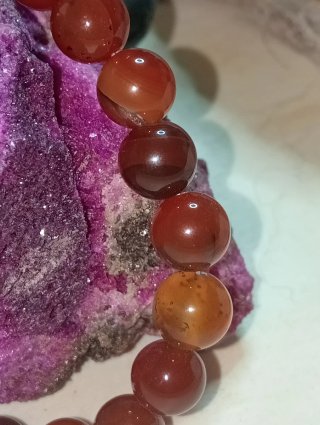 Pulsera Carniola Piedra Natural Elástica