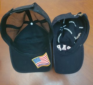 2 Gorras negra con diseño NOW 1,25 las dos