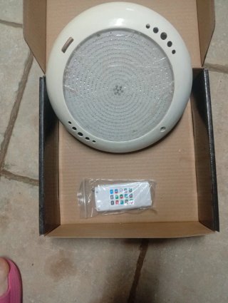 2 Foco LED Piscina Multicolor 100 e la unidad