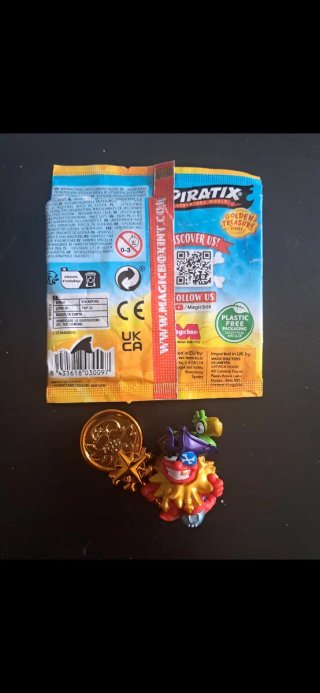 Piratix Golden Beard Ultra Raro.